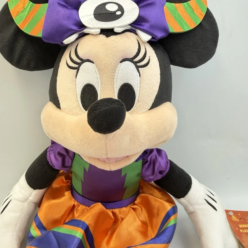 Minnie Mouse Halloween 2025 Plush – Medium‎ 15''-Clean Very Good Used Condition